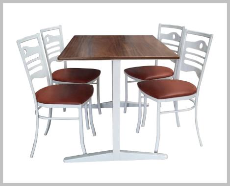 conjunto Germain de mesas e cadeiras para restaurantes curitiba